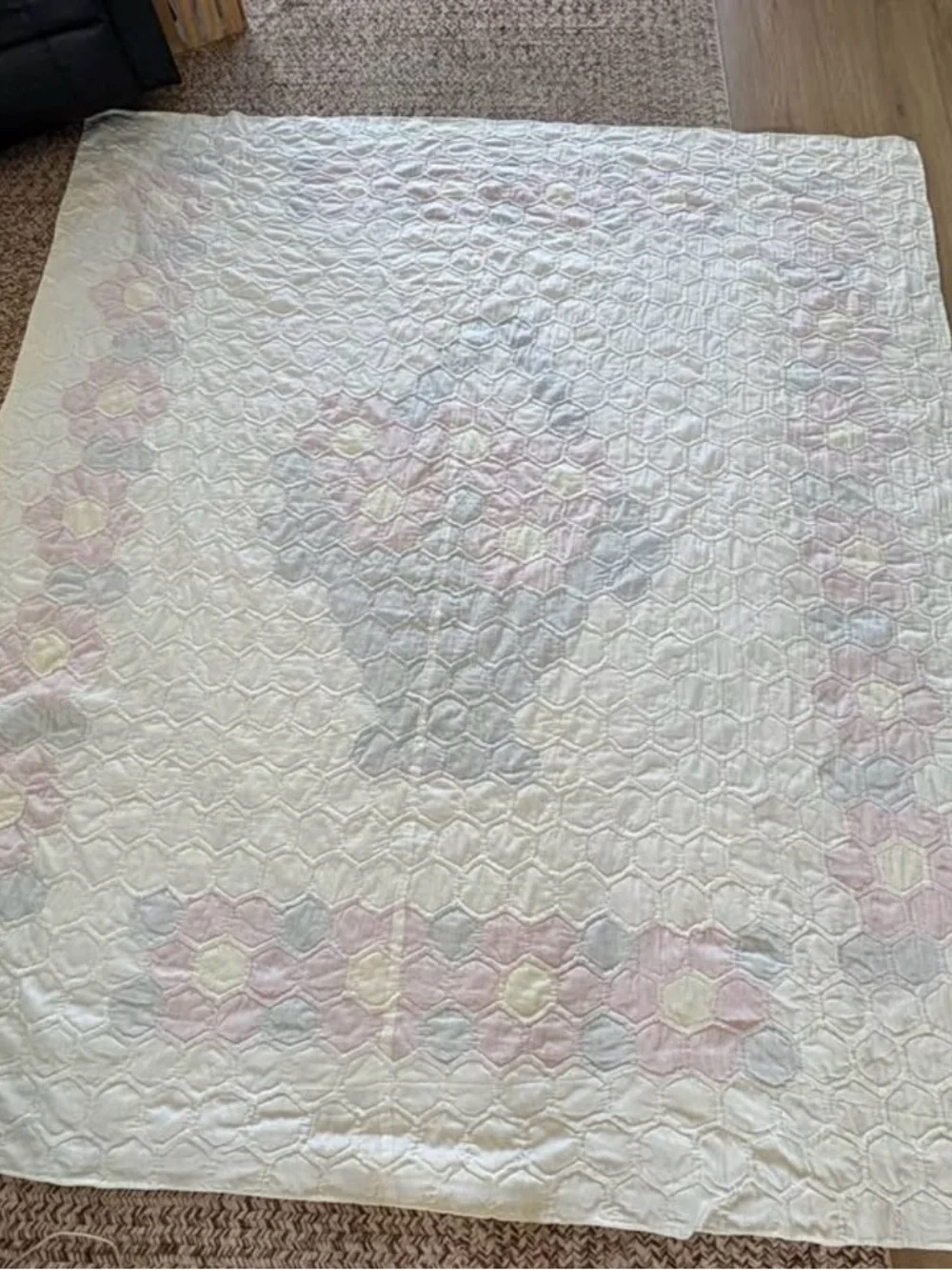 Handmade Vintage Floral Basket of Flowers Quilt - White, Red, Black